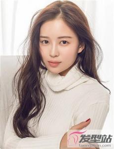 女士长发大卷烫发 打造优雅大方淑女