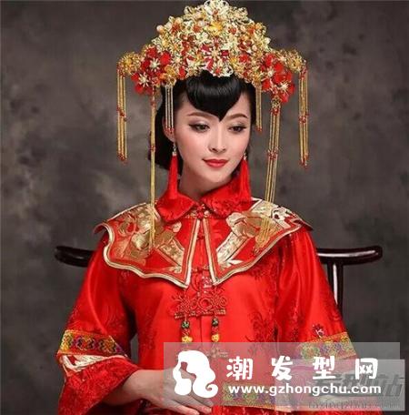 传统经典中式新娘发型 高贵端庄新娘妆发图片