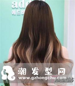 A字摆中长卷发 唯美气质显瘦