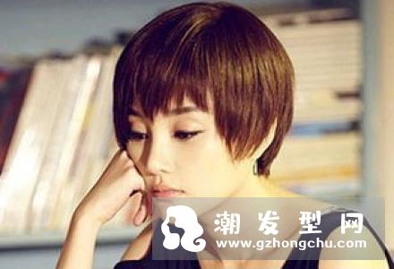 简单新娘短发造型 温柔优雅艳惊四座