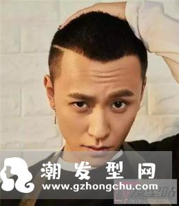 中国男士一道杠发型 刀疤加入更时髦