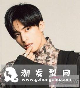 不染不烫男生自然发型 清新简约打造阳光潮男