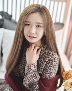 脸圆的女生适合什么短发 适合什么刘海
