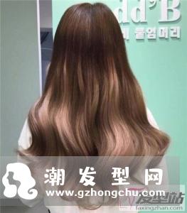 A字摆中长卷发 唯美气质显瘦