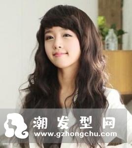 长发烫发尾什么卷好看 不同的卷度不一样的魅力