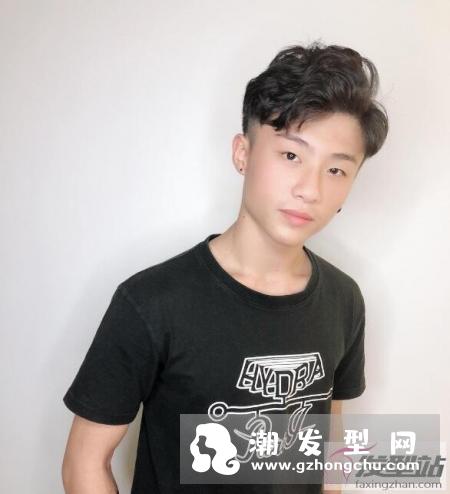 最新发型男 2019必须剪型男必备五大发型