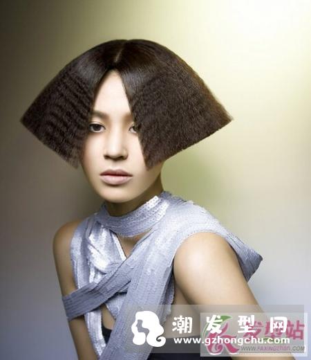 完美发型是养出来的 日常秀发护理小常识