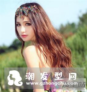 长发披着怎么弄好看 波西米亚风演绎浪漫异域风情