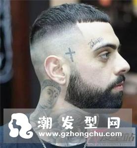 男生undercut雕刻发型 两边铲 推后脖设计