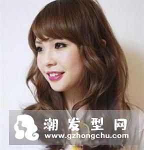 发质硬适合什么发型 长发卷发短发