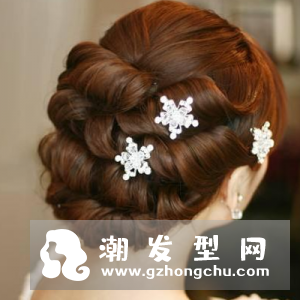 拍婚纱照染什么颜色头发 提前多久染比较好