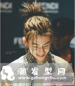 男生扎辫子发型 随手一扎都帅爆了