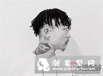 最新男生编发发型 个性脏辫再掀热议
