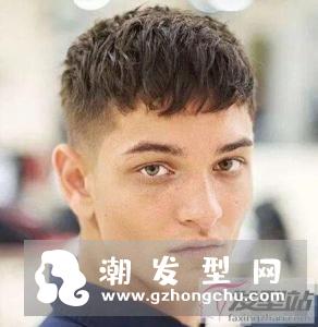阿呆头发型怎么剪 个性减龄剪完既萌又帅