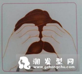 头发出油异味怎么办？正确洗头顺序方法