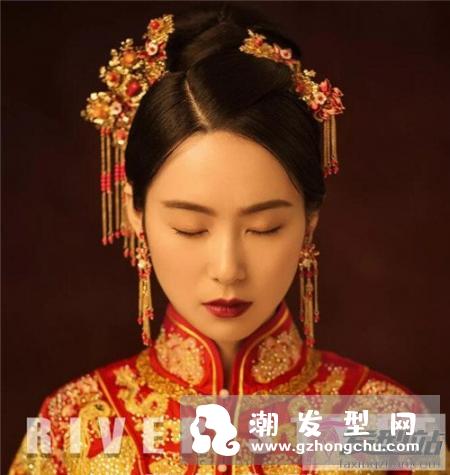2020年新娘妆发流行趋势 中式轻奢复古新娘造型