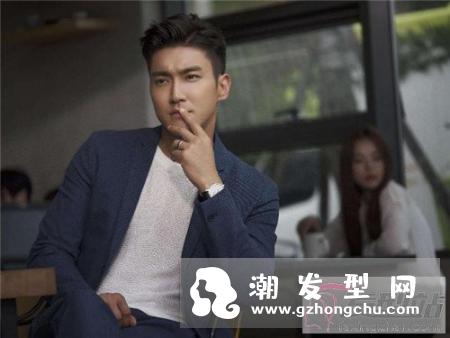 男生圆脸适合什么发型 时尚男发精致修颜又潮搭