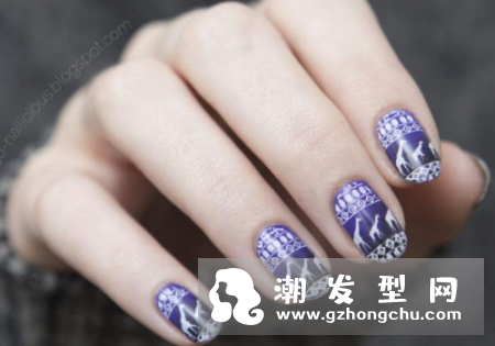 指甲油怎么不涂到外面 出现红血丝的原因