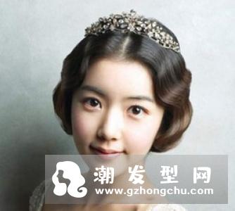 最新中式新娘发型 让你做最美的新娘