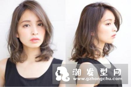 中长发烫什么卷好看 温柔卷优雅流行显乖巧