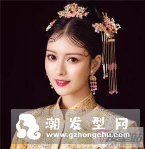 搭配秀禾服的新娘发型 中式新娘造型美的端庄大气