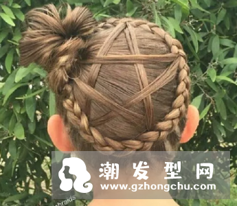 小女孩五角星辫子发型扎法图片 橡筋颜色什么好看