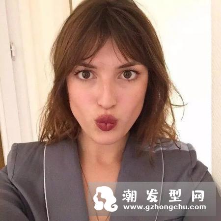 头发细软如何显得蓬松 自己在家里也是可以弄的