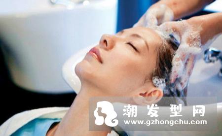 烫发后可以用护发素吗 影响效果吗