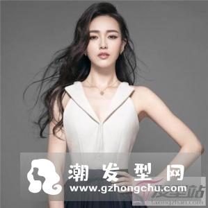 卷发头顶蓬松造型 修颜塑型两不耽误