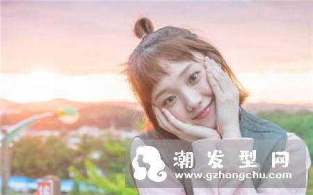 二次元刘海卷发发型 一款不一定靠颜值取胜的发型