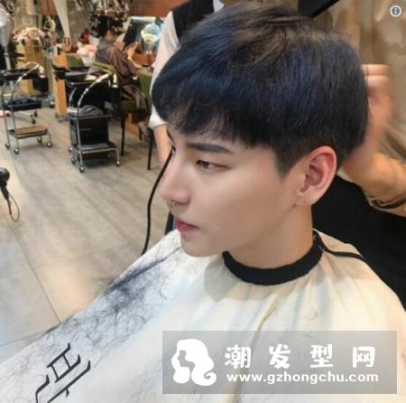 男生什么发型好看 五种大热男生刘海发型帅到没朋友