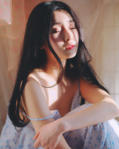 中分发型适合什么脸型的女生 气质短发有哪些