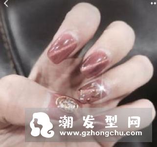 猫眼石美甲是怎么做的 磁铁怎么用
