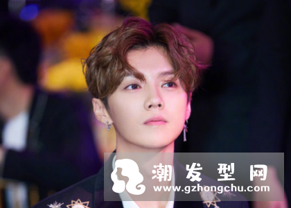 鹿晗桃心发型是怎么弄的 同款桃心刘海发型图片