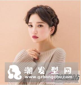 头发少的人怎么盘发 简约盘发甜美显发量