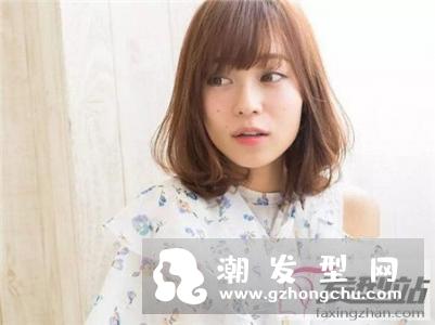 短发女生烫什么发型好看 气质梨花烫美不可言
