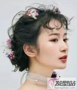 有刘海的新娘发型 百变刘海瘦脸显气质