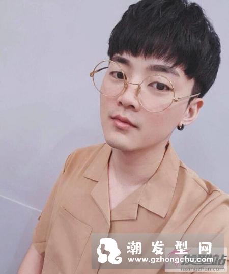 摆脱大叔味！复古锅盖头剪完帅度up，瞬间小十岁！