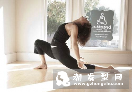 高温瑜伽能带隐形眼镜吗 和普通瑜伽的区别