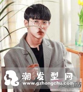 阿呆头发型怎么剪 个性减龄剪完既萌又帅