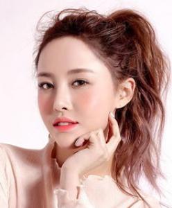 女生好看的卷发发型图片 美出新高度的浪漫卷发
