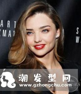 长卷发怎么搭配刘海好看 俏皮短刘海超显个性