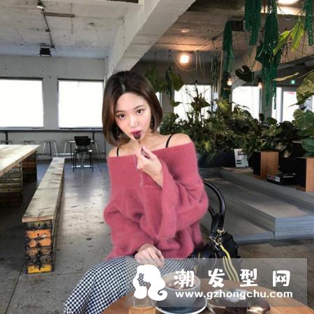 小脸适合烫什么发型 适合什么短发
