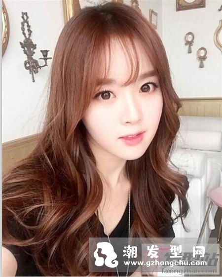 长脸型的女生适合卷发吗 不挑脸型的卷发任你选