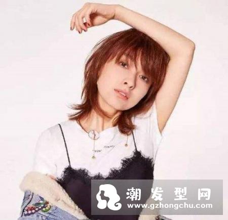 2018年流行什么刘海 八字外翻还是眉上短刘海