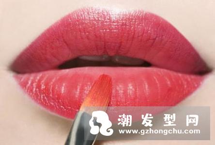 橘色眼影怎么画教程 配什么颜色口红