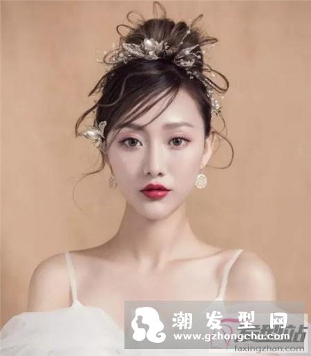 法式浪漫新娘妆发 “抽丝感”引领绝代风华