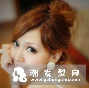 长卷发怎么搭配刘海好看 俏皮短刘海超显个性
