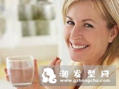 女人更年期吃什么好 掉头发吗