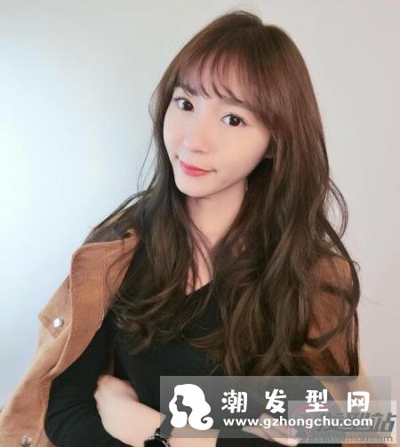 漫画真实版浪漫长发卷发发型 经典飘逸长卷发最有女神风范
